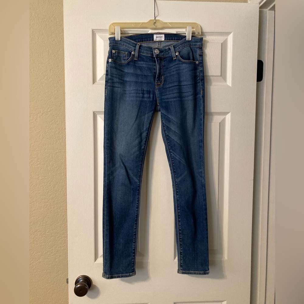 Hudson Tally Midrise Skinny Crop.  Size 27